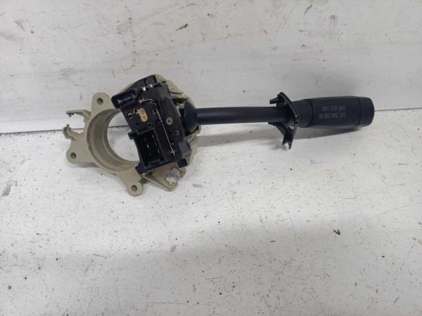 COMMODO MERCEDES CLASSE C W203 2000-2007 - Vue 2